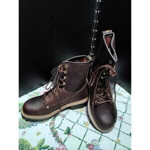 Men's New in Box work boots by Carolina Size 8D Stock#1821 STK#VGNG19